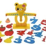 Balanza Matematica Frutas Y Numeros Madera Montessori Multicolor